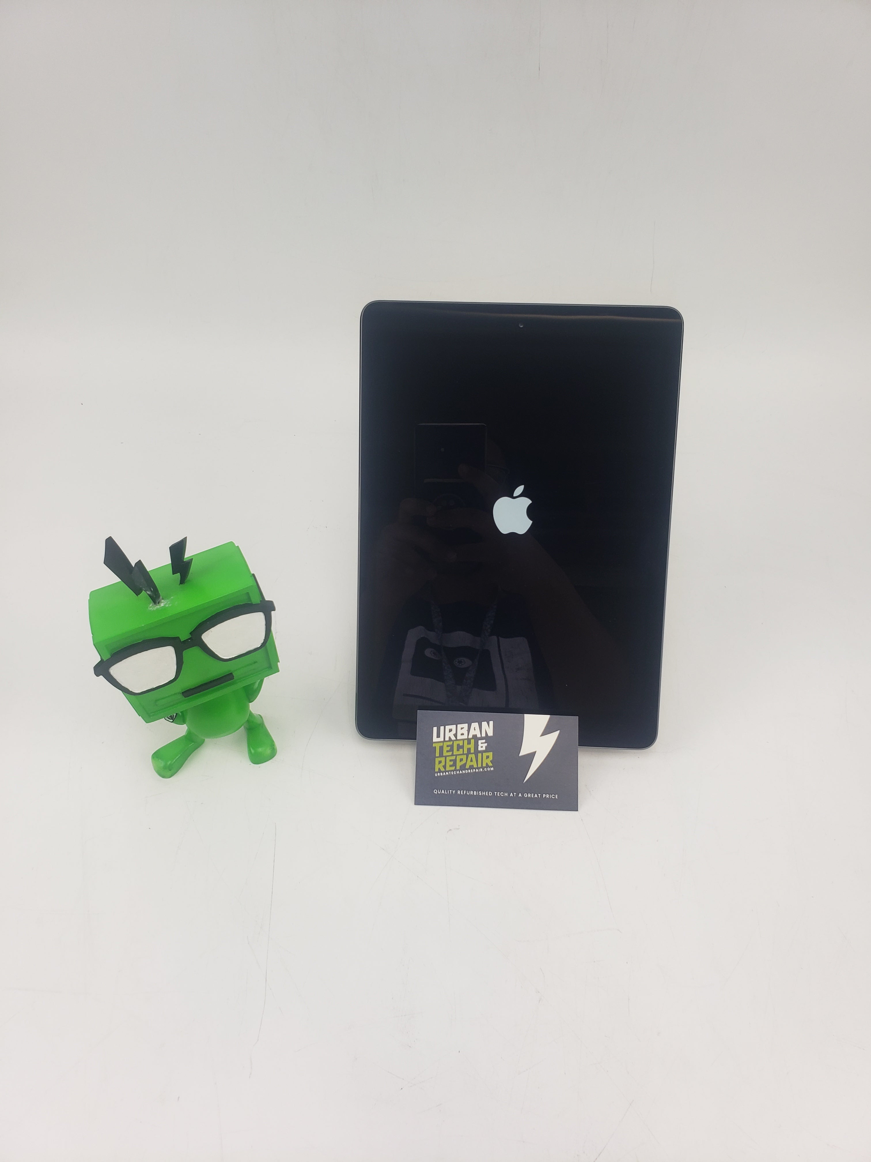 iPad Air A1474 32GB Silver 9.7" B