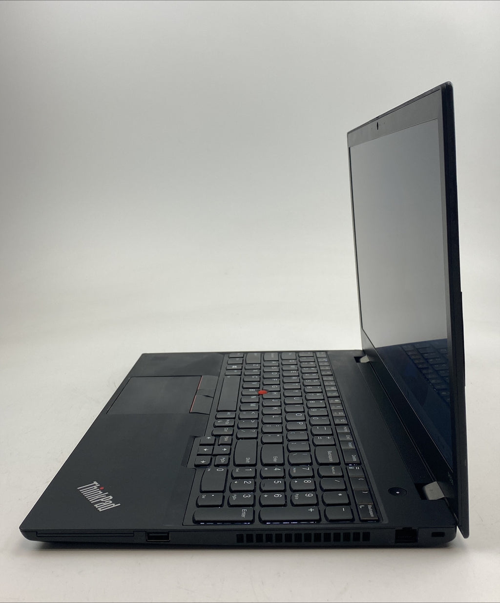 ThinkPad P53s Core i7 8th Gen 1.90GHz 8665U 1.9 GHz 32GB 256GB SSD B