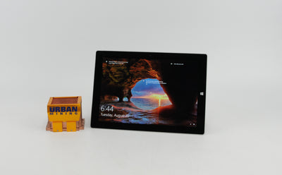 Microsoft Surface 3 10.8” Intel Atom x7-z8700 1.60GHz  4GB RAM 64GB SSD Windows 10